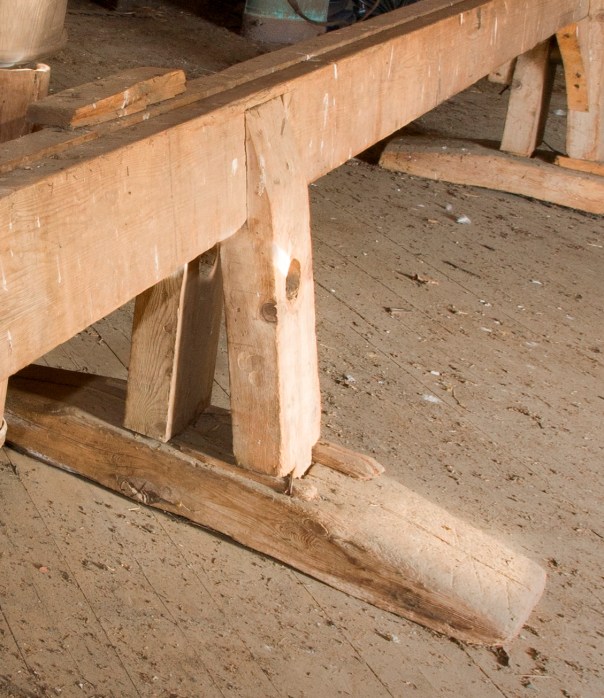 Slitasjen på fotplaten sees tydelig. Foto: Freia Beer