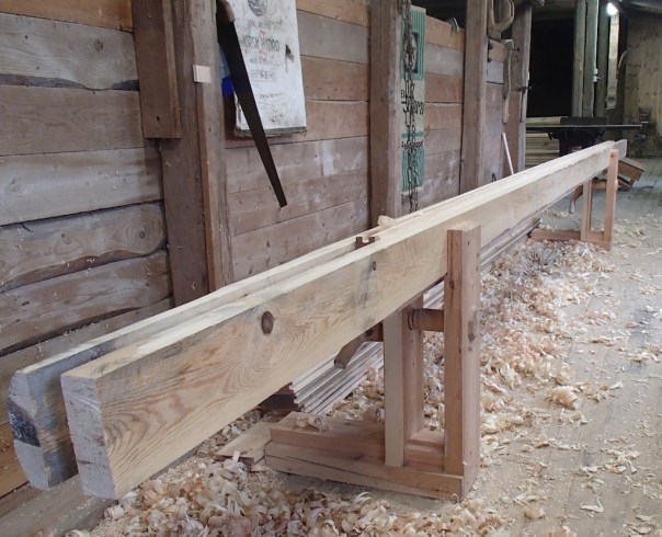 Føibænk laga av Magnus Wammen. Foto: Magnus Wammen