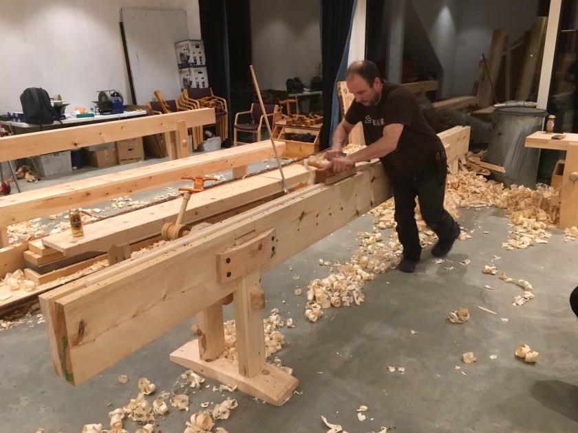 Kai Johansen med sin nybygde skottbenk